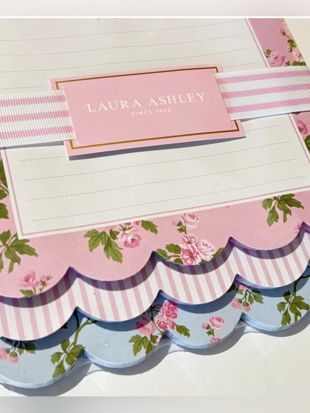 New Laura Ashley Pink Pink Blue & White Scalloped 3 Pack Note Pads Lined
